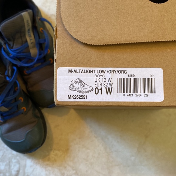 Merrell Shoes - Picture 2 of 5